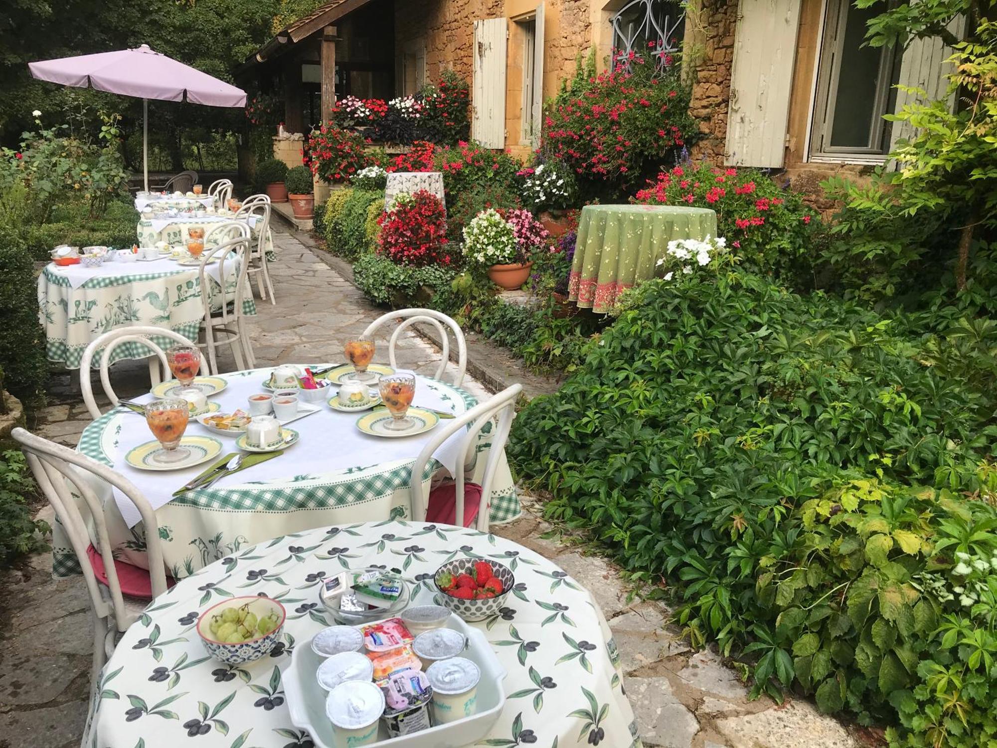 Bed & Breakfast Le Moulin Neuf Saint-Alvère Kültér fotó